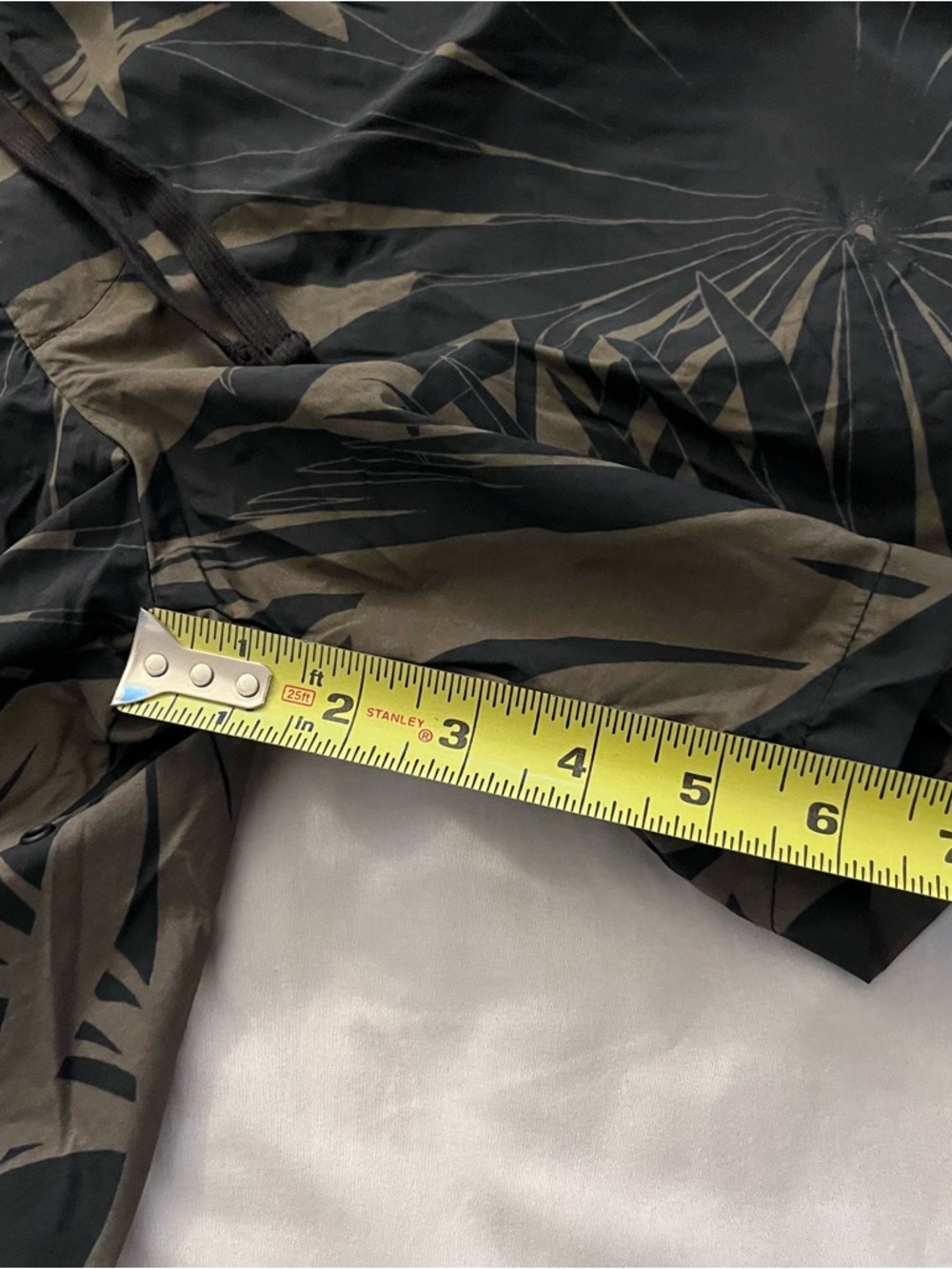 Vince Black & Olive Palm-Print Swim Shorts - Picture 10 of 12